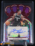 De’Aaron Fox 2022-23 Crown Royale Crown Autographs Asia Red #17 #/18 autograph, basketball card, numbered