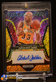 Kareem Abdul-Jabbar 2024-25 Panini Prizm Black Prizmatrix Signatures Prizms Gold Shimmer FOTL #6 #/10 auto, autograph, numbered