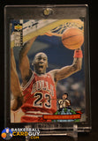 Michael Jordan 1994-95 Collector’s Choice International French Gold Signatures #402 TRIV