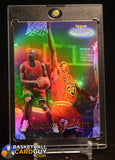 Michael Jordan Chicago Bulls #GL1 1999 Topps Gold Label