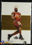 LeBron James 2004-05 Flair #35 basketball card