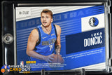 Luka Doncic 2018-19 Absolute Memorabilia Tools of the Trade Three Swatch Signatures RC autograph, basketball card, numbered, rookie card