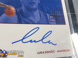 Luka Doncic 2018-19 Panini Encased Slabbed Signatures Red #/25 BGS 9 AUTO 10 - Basketball Cards